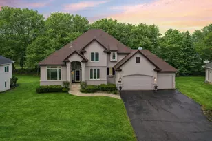 14638 Boulder Pointe Rd, Eden Prairie, MN 55347 - Photo 2
