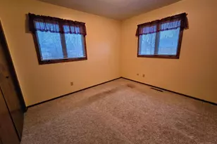 302 8th Ave NW, Pipestone, MN 56164 - Photo 22