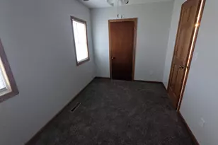 408 11th Street S, New Ulm, MN 56073 - Photo 12