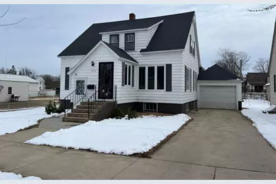 1212 1st Street SW, Wadena, MN 56482 - Photo 1