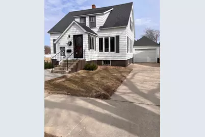 1212 1st Street SW, Wadena, MN 56482 - Photo 1