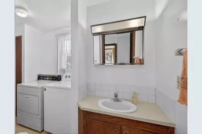 815 E Center Street, Rochester, MN 55904 - Photo 10
