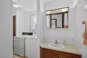 815 E Center St, Rochester, MN 55904 - Photo 10
