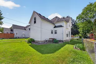 815 E Center St, Rochester, MN 55904 - Photo 26