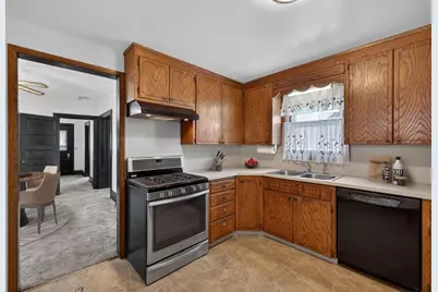 815 E Center Street, Rochester, MN 55904 - Photo 16