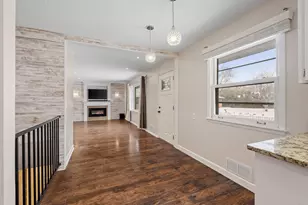 101 W 93rd St, Bloomington, MN 55420 - Photo 10