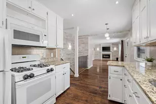 101 W 93rd St, Bloomington, MN 55420 - Photo 12