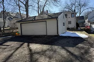 305 Carroll St, Mankato, MN 56001 - Photo 2