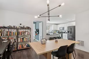 2084 E Reaney Ave, Saint Paul, MN 55119 - Photo 8