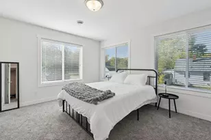 2084 E Reaney Ave, Saint Paul, MN 55119 - Photo 12