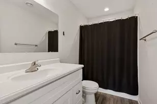 2084 E Reaney Ave, Saint Paul, MN 55119 - Photo 14