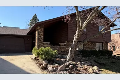 609 20th Avenue SW, Rochester, MN 55902 - Photo 2