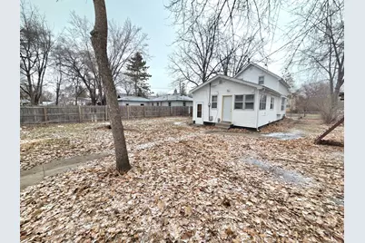 801 10th Avenue N, Saint Cloud, MN 56303 - Photo 2