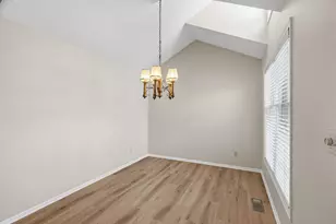 1217 Pondview Ln, White Bear Lake, MN 55110 - Photo 6