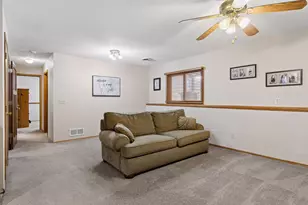 9311 Thomas Ave N, Brooklyn Park, MN 55444 - Photo 24