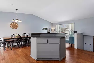 9311 Thomas Avenue N, Brooklyn Park, MN 55444 - Photo 8