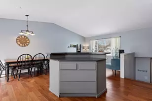 9311 Thomas Ave N, Brooklyn Park, MN 55444 - Photo 8