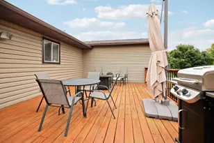 9311 Thomas Ave N, Brooklyn Park, MN 55444 - Photo 36