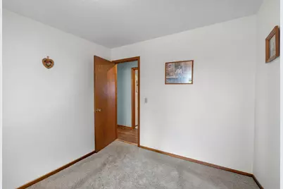 431 Skillman Avenue E, Maplewood, MN 55117 - Photo 14