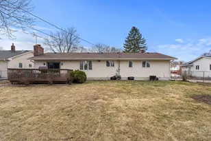 431 Skillman Ave E, Maplewood, MN 55117 - Photo 24