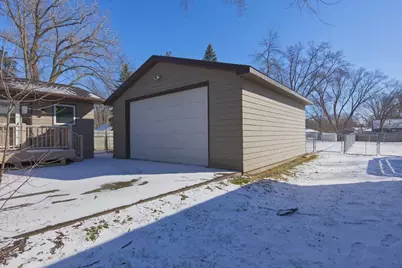 324 N Gilman Avenue, Litchfield, MN 55355 - Photo 32