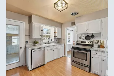 2410 Clearwater Road, Saint Cloud, MN 56301 - Photo 6