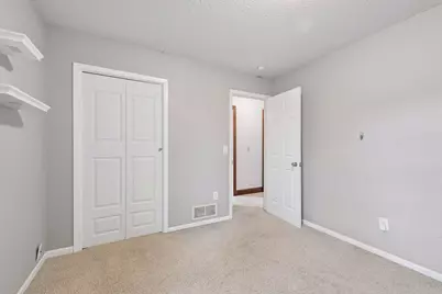 19440 Vine Ridge Road, Shorewood, MN 55331 - Photo 32