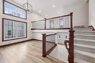 19440 Vine Ridge Rd, Shorewood, MN 55331 - Photo 6