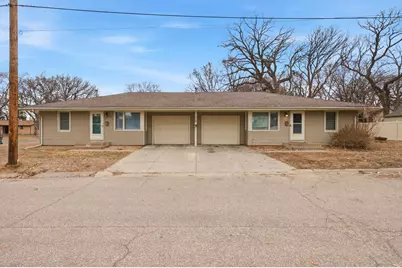 401 46th Avenue NE, Columbia Heights, MN 55421 - Photo 1