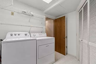 5301 Yorktown Lane N, Plymouth, MN 55442 - Photo 34