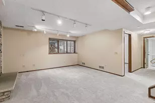 5301 Yorktown Ln N, Plymouth, MN 55442 - Photo 36