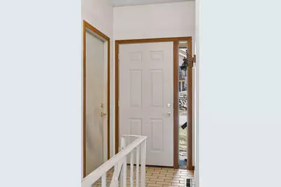 5301 Yorktown Lane N, Plymouth, MN 55442 - Photo 6