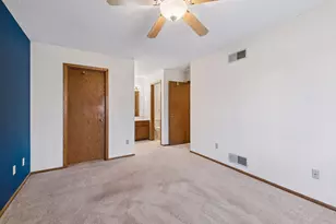 5301 Yorktown Ln N, Plymouth, MN 55442 - Photo 24