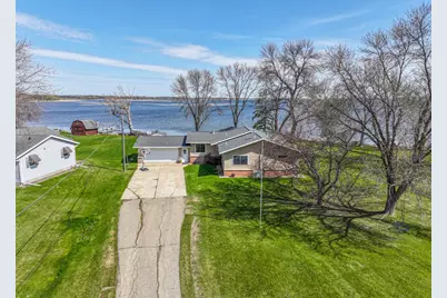 208 King Street W, Osakis, MN 56360 - Photo 1