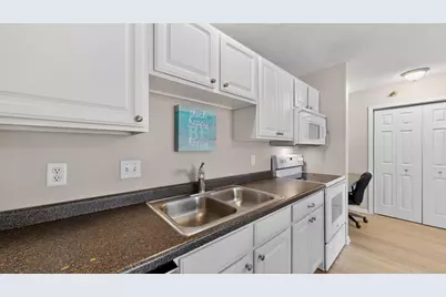 1976 29th Place NW #104, Rochester, MN 55901 - Photo 8