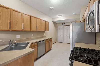 20424 Kensfield Trail, Lakeville, MN 55044 - Photo 10