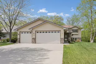 1021 Prairie Ridge Ln, Lester Prairie, MN 55354 - Photo 2