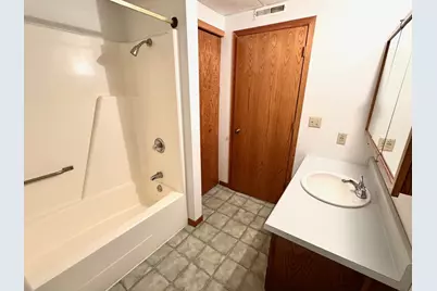 302 5th Street SE, Roseau, MN 56751 - Photo 14