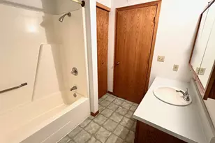 302 5th St SE, Roseau, MN 56751 - Photo 14