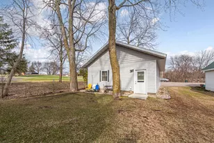 945 Reed Street N, Waterville, MN 56096 - Photo 8