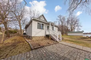 945 Reed Street N, Waterville, MN 56096 - Photo 4