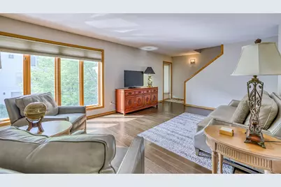 921 / 923 Dartmouth Place SE, Minneapolis, MN 55414 - Photo 4