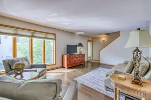 921 / 923 Dartmouth Pl SE, Minneapolis, MN 55414 - Photo 4