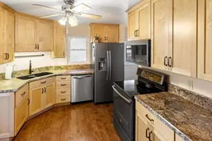 817 Harriet Ave, Owatonna, MN 55060 - Photo 6