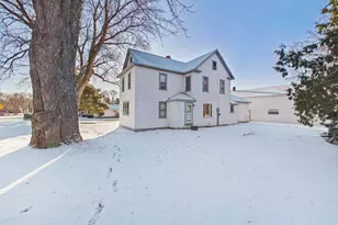 6 6th Ave SE, Melrose, MN 56352 - Photo 1