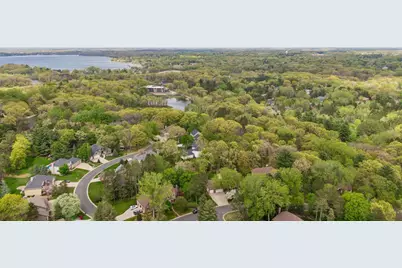 75 Wildridge Road, Mahtomedi, MN 55115 - Photo 8