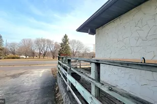 2078 Diffley Rd, Eagan, MN 55122 - Photo 4