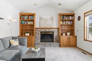 2227 Viola Heights Dr NE, Rochester, MN 55906 - Photo 16