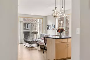 301 Oak Grove St, Minneapolis, MN 55403 - Photo 8