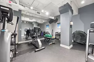 301 Oak Grove St, Minneapolis, MN 55403 - Photo 38